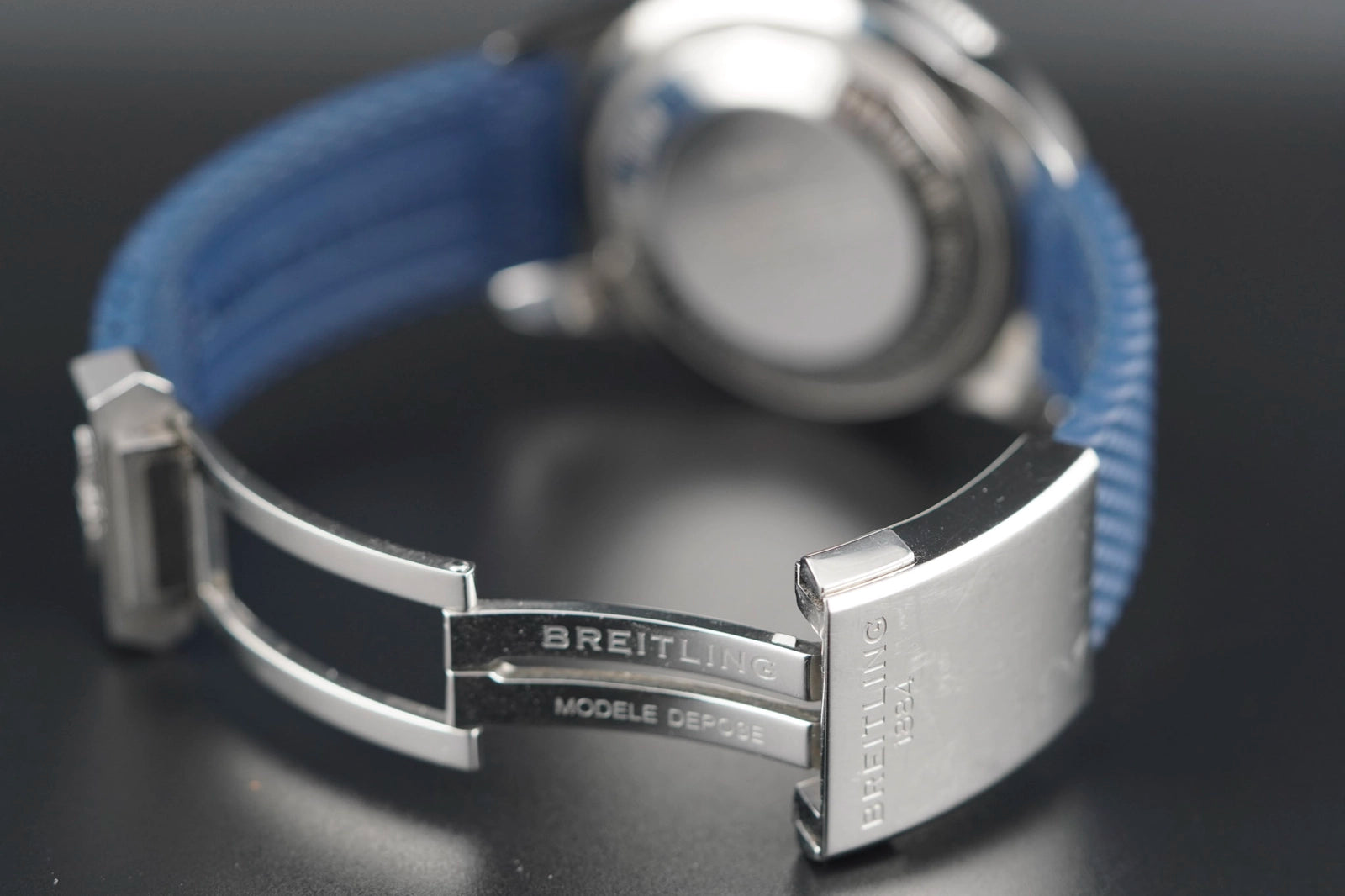 BREITLING SUPER OCEAN HERITAGE BLUE Dial on BLUE RUBBER A23370 Complete Open Date
