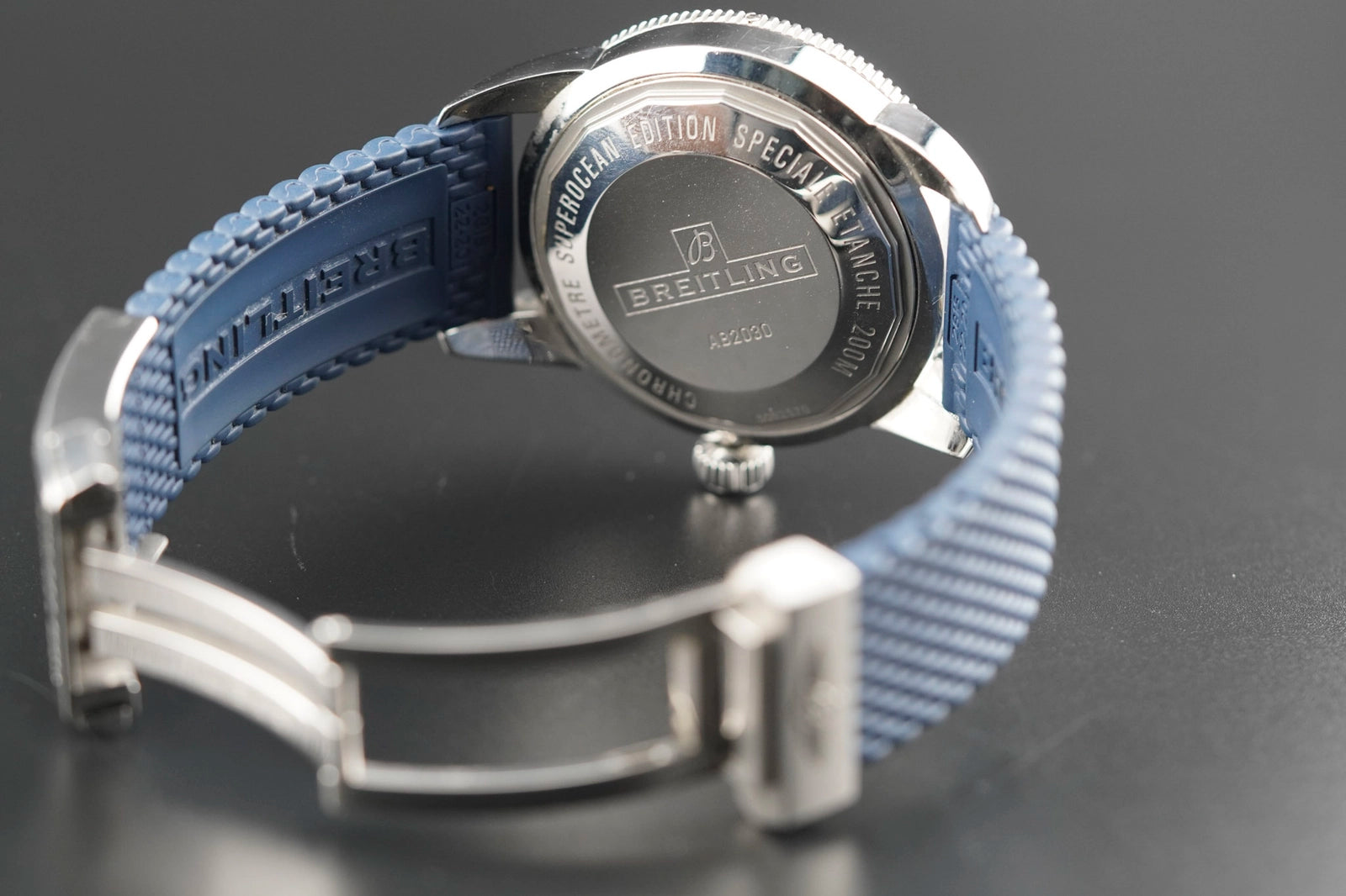 BREITLING SUPER OCEAN HERITAGE BLUE Dial on BLUE RUBBER A23370 Complete Open Date