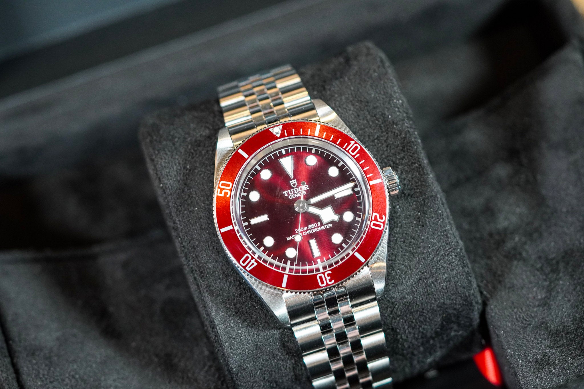 Tudor Black Bay Burgundy 41mm Jubilee (2025) Full Set