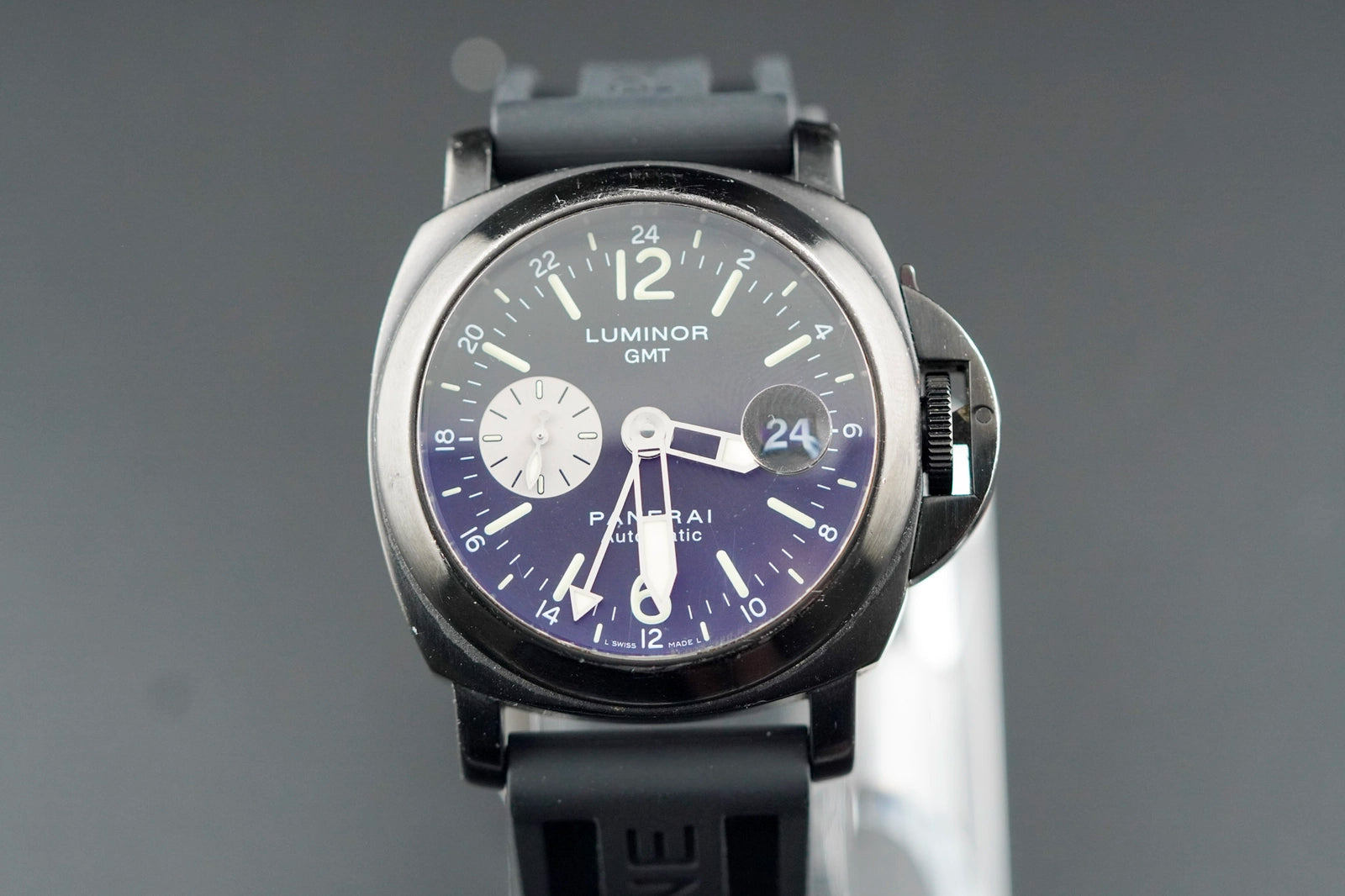 Panerai Luminor Gmt Automatic Black Dial on Leather PAM00088