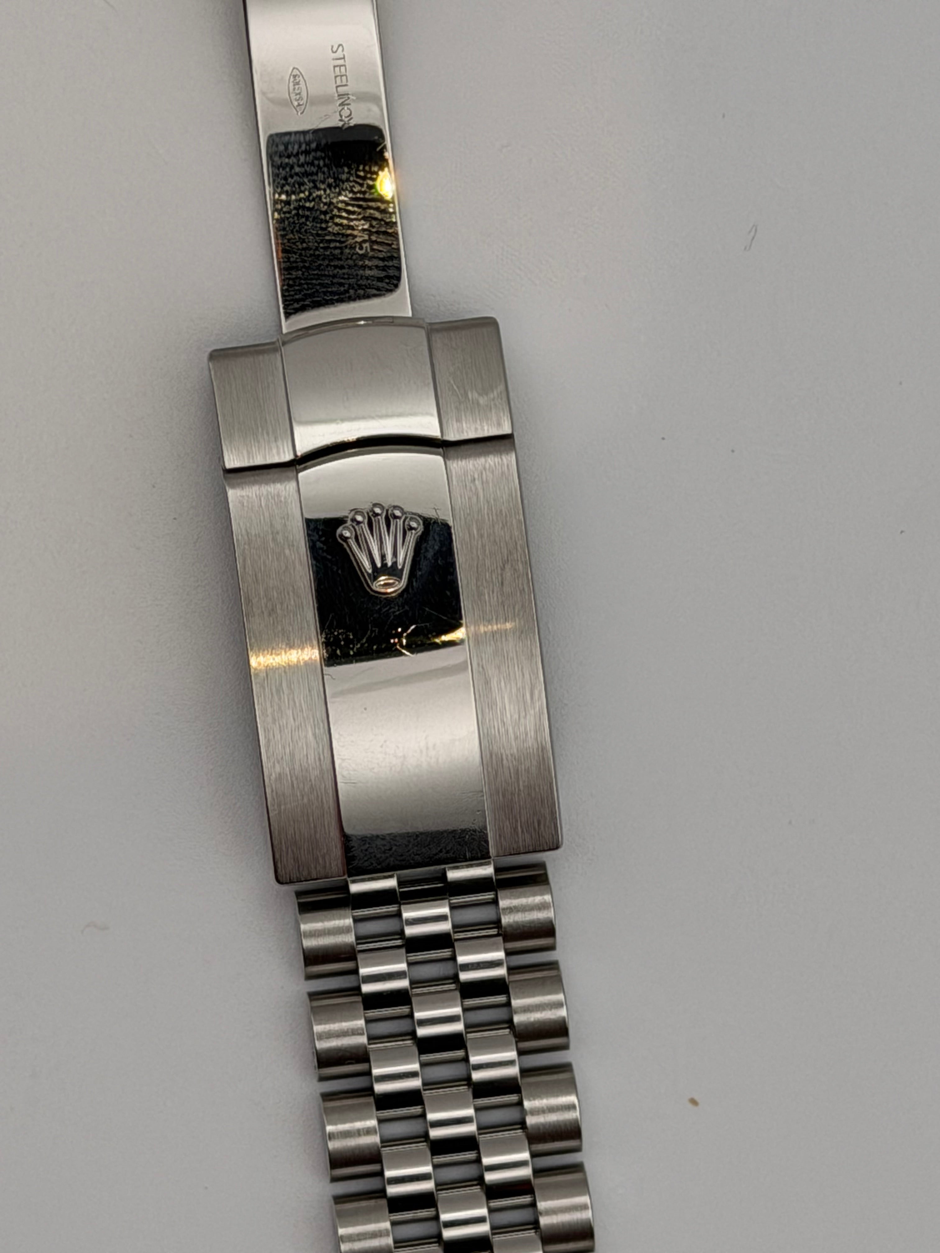 Rolex Datejust 41 Blue Roman Dial on Jubilee 126334 Complete 2021