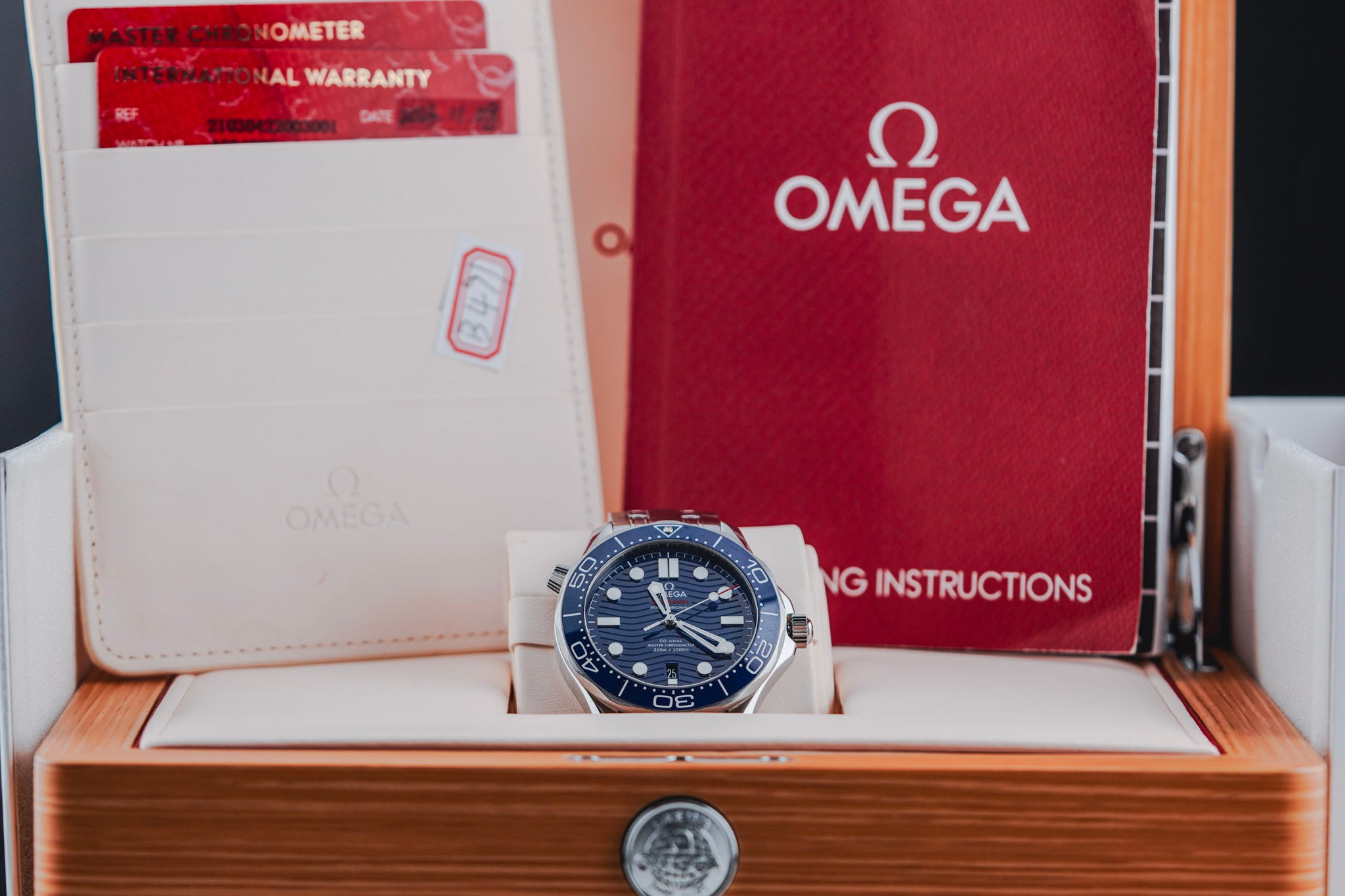 Omega Seamaster Diver 300M Co-Axial Master Chronometer Blue Dial on Bracelet 210.30.42.20.03.001 Complete 2023
