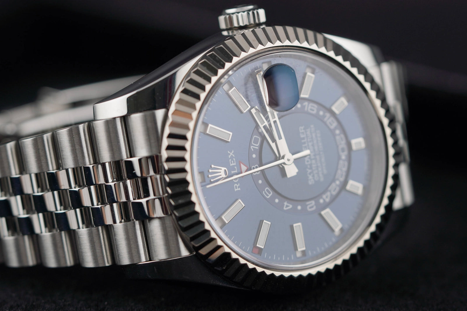 Rolex SkyDweller Blue Dial on Jubilee 326934 Complete 2022