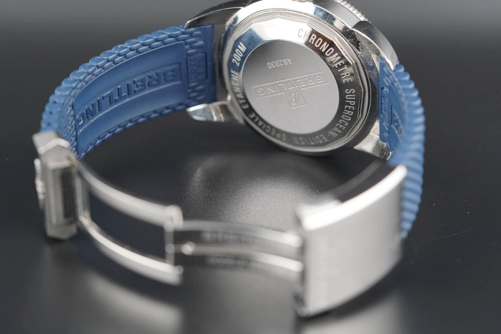 BREITLING SUPER OCEAN HERITAGE BLUE Dial on BLUE RUBBER A23370 Complete Open Date