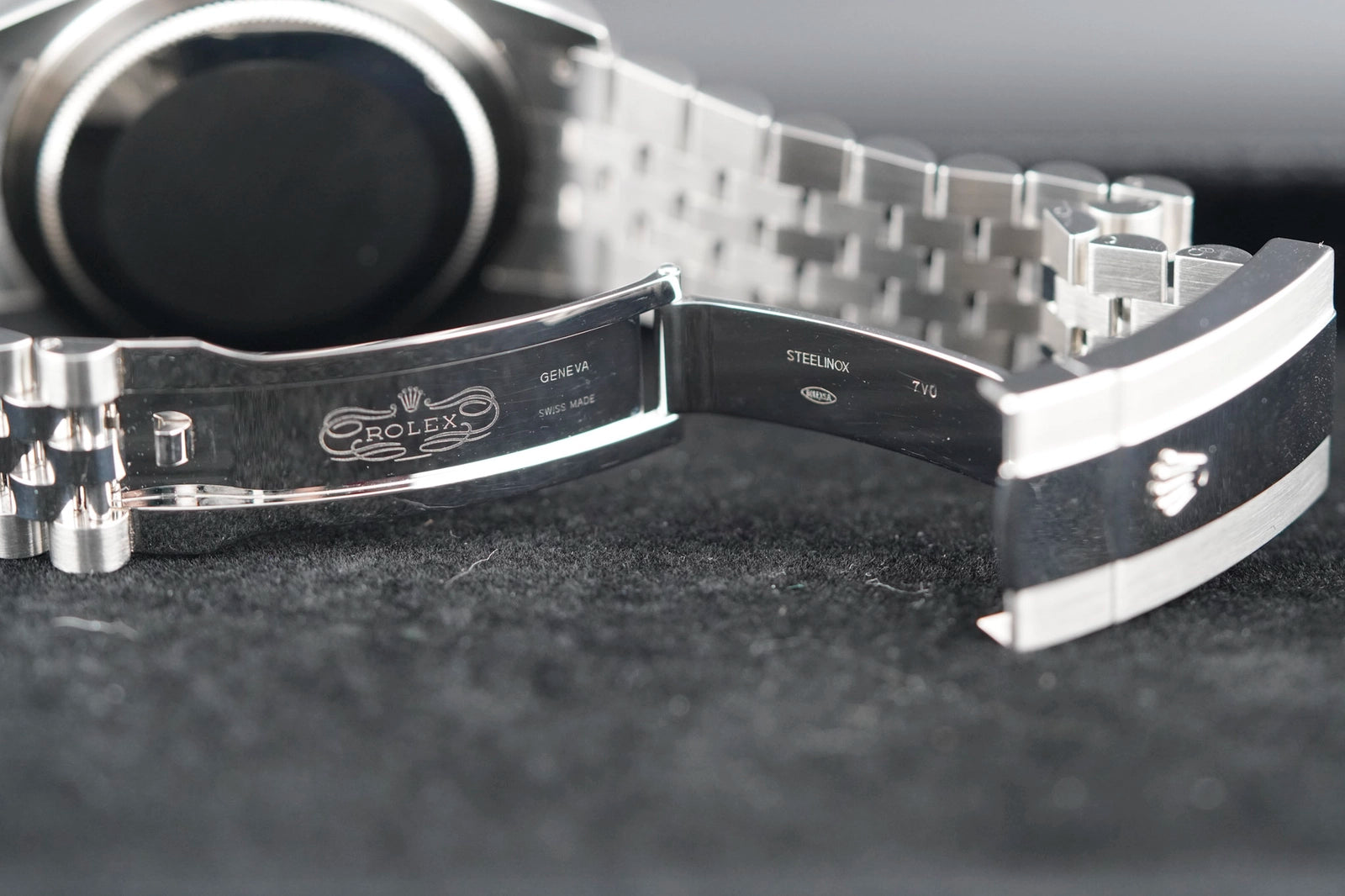 Rolex SkyDweller Blue Dial on Jubilee 326934 Complete 2022
