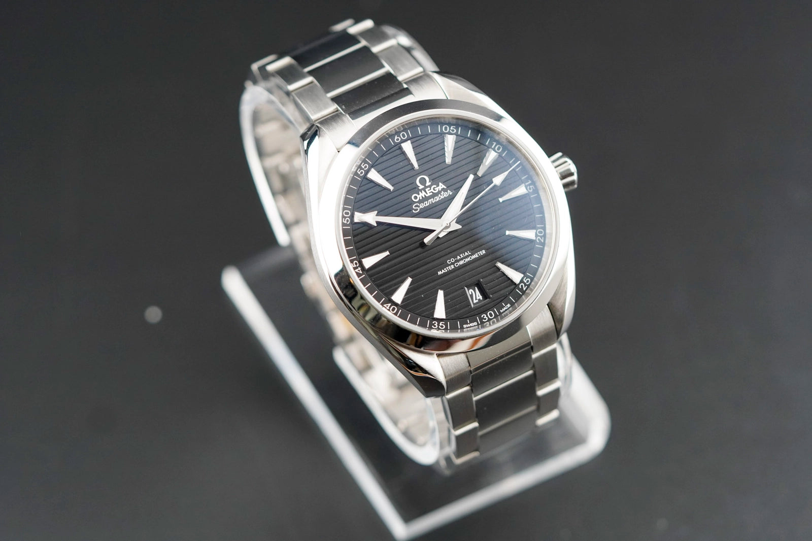 Omega Aqua Terra 150M Co-Axial Master Chronometer Black Dial on Bracelet 220.10.41.21.01.001 Complete 2018