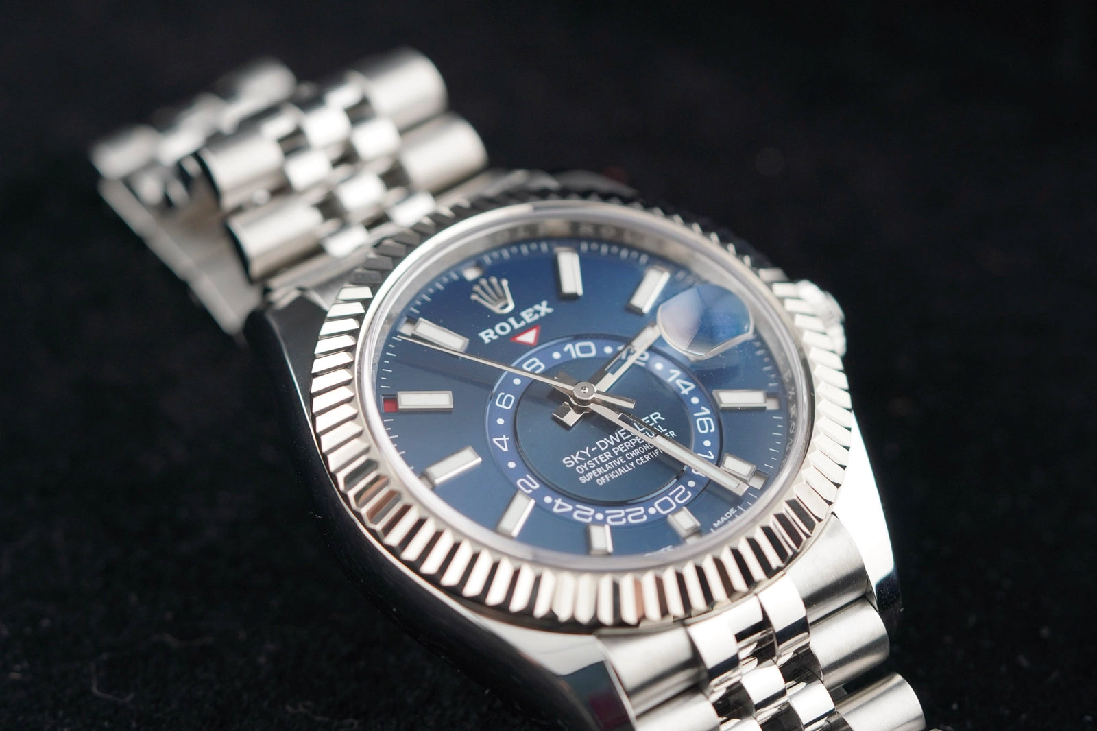 Rolex SkyDweller Blue Dial on Jubilee 326934 Complete 2022