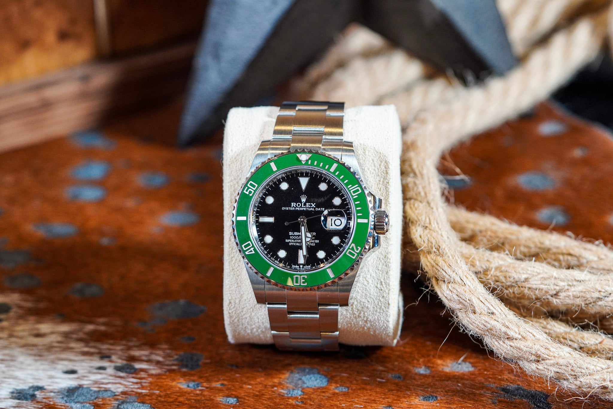 Rolex Submariner Date “Starbucks” 126610LV – 41mm – Green Bezel – 2023 – Oyster Bracelet
