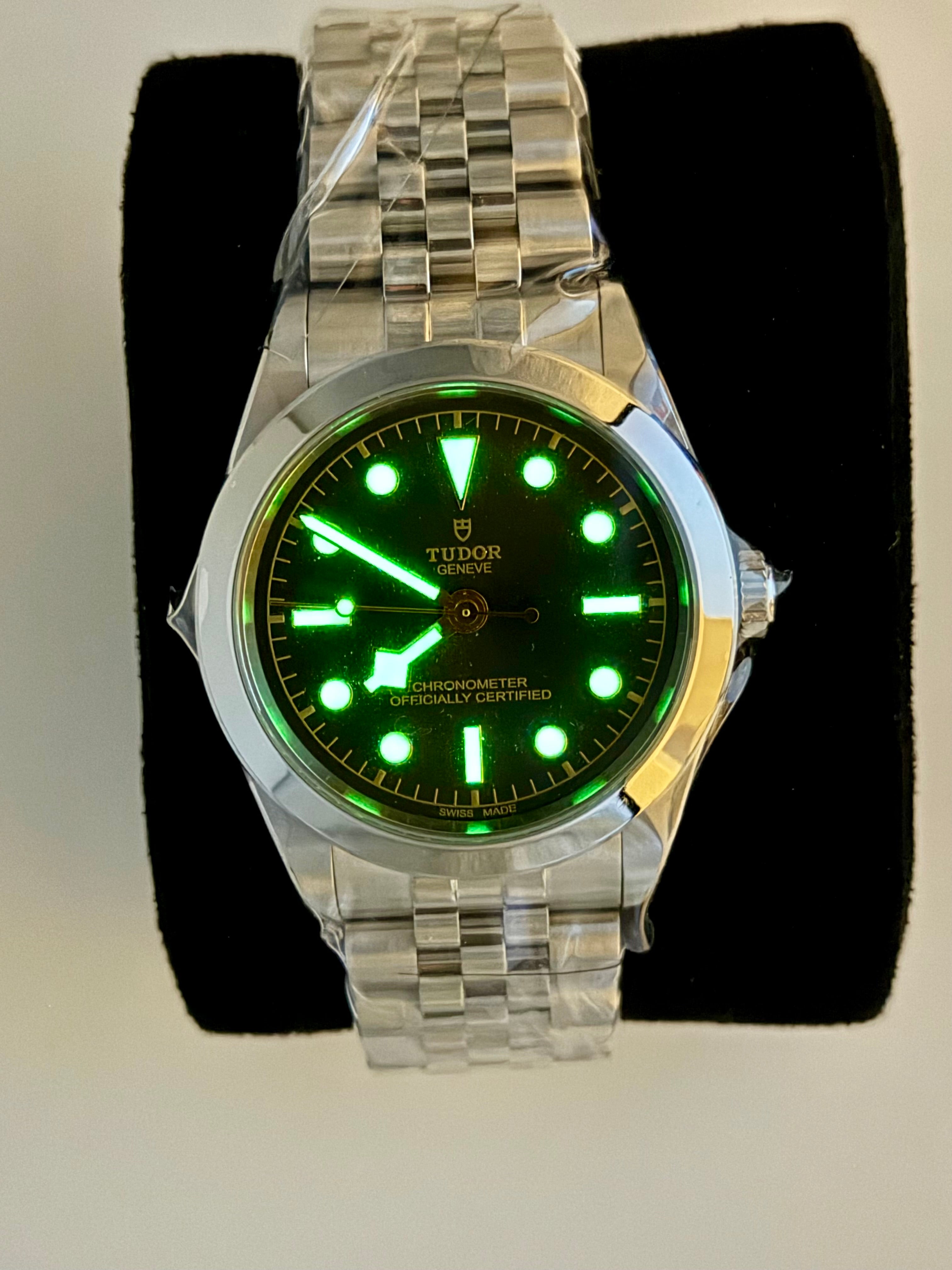Tudor Black Bay Anthracite Dial on Bracelet M79660-0001 Complete 2026