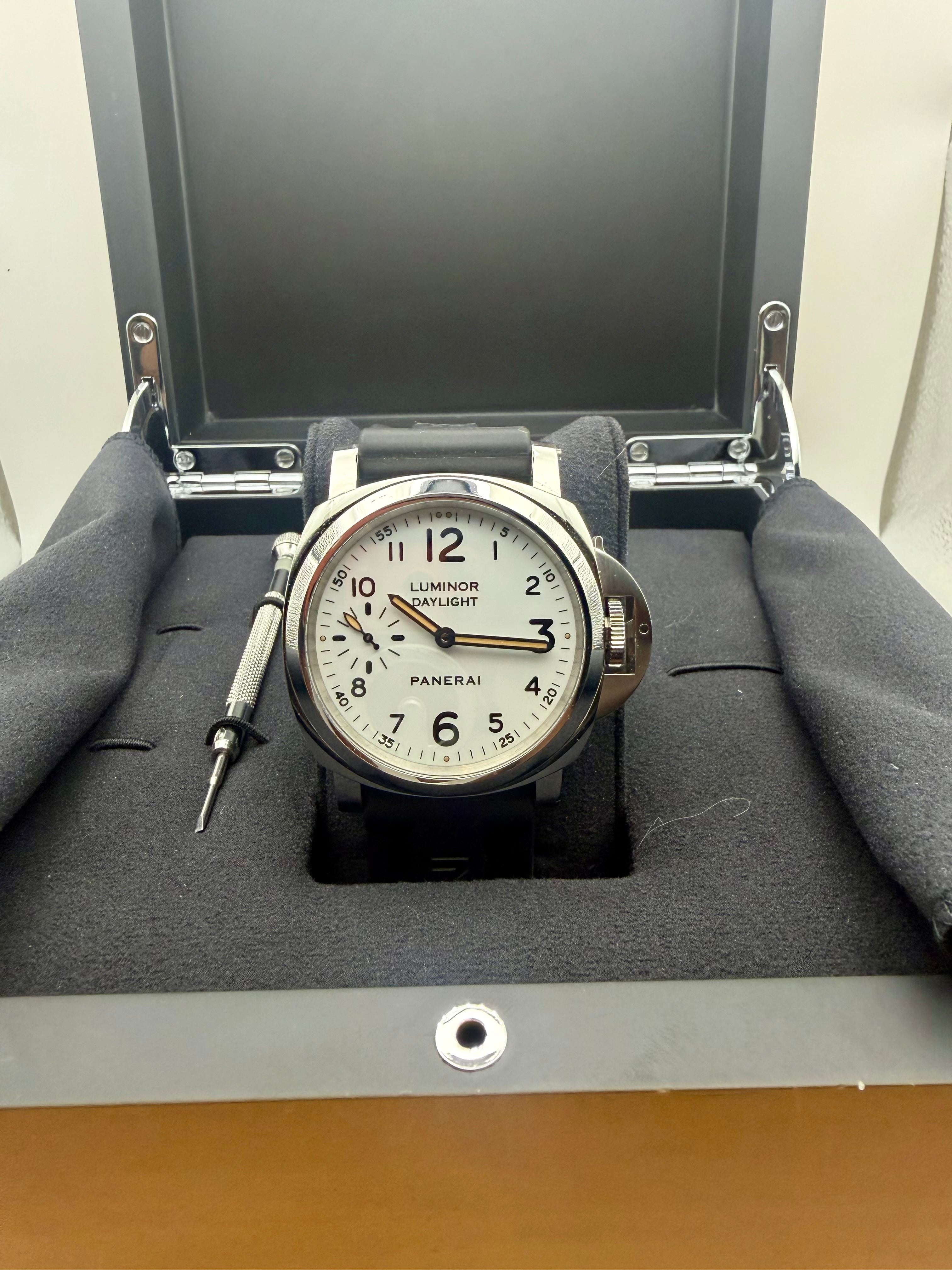PANERAI LUMINOR 44 8 DAYS WHITE Dial on BLACK PANERAI STRAP PA0062 2017