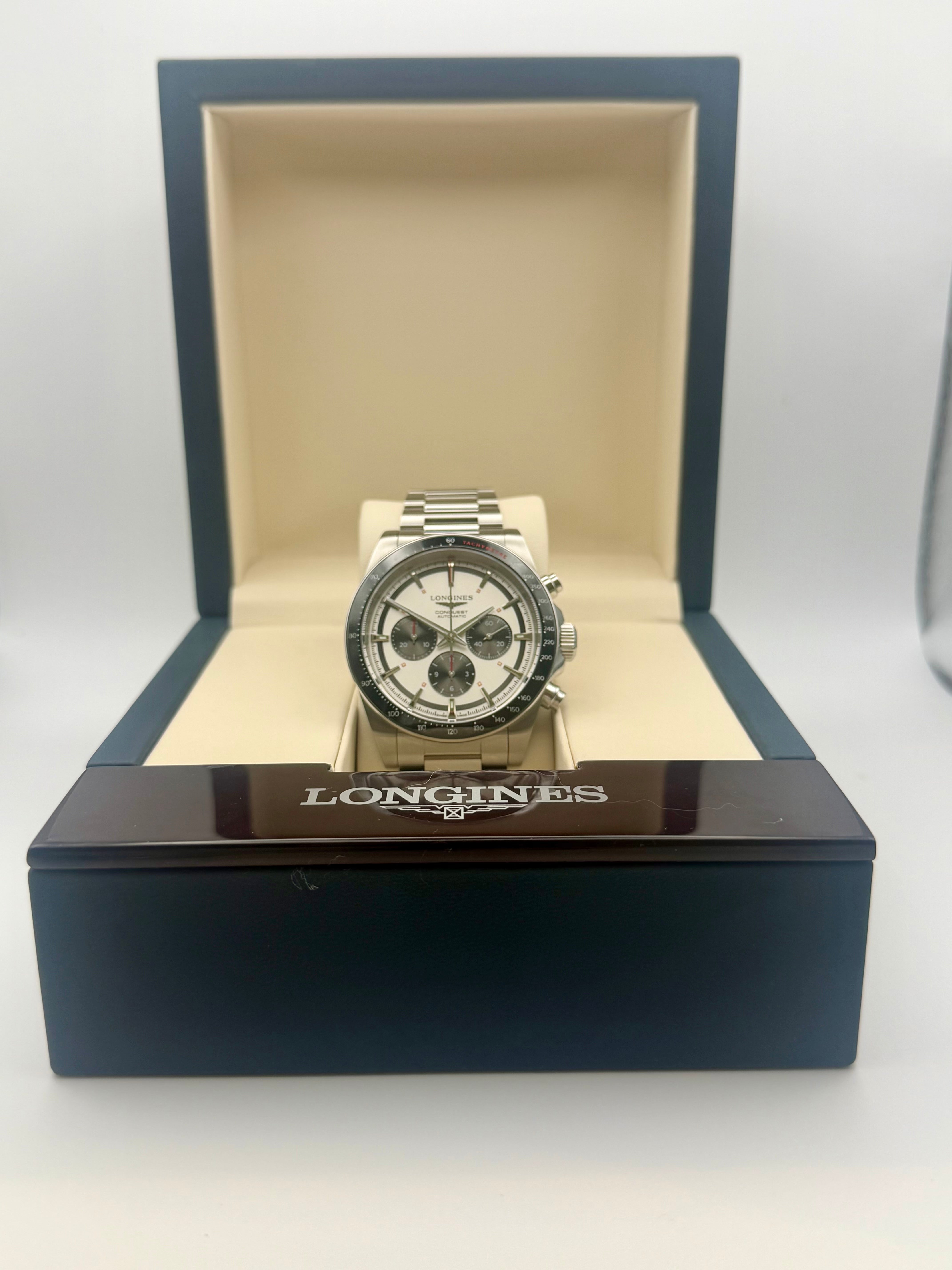 Longines Conquest Chronograph white Dial on Stainless L3.835.4.72.6 with Box 2023