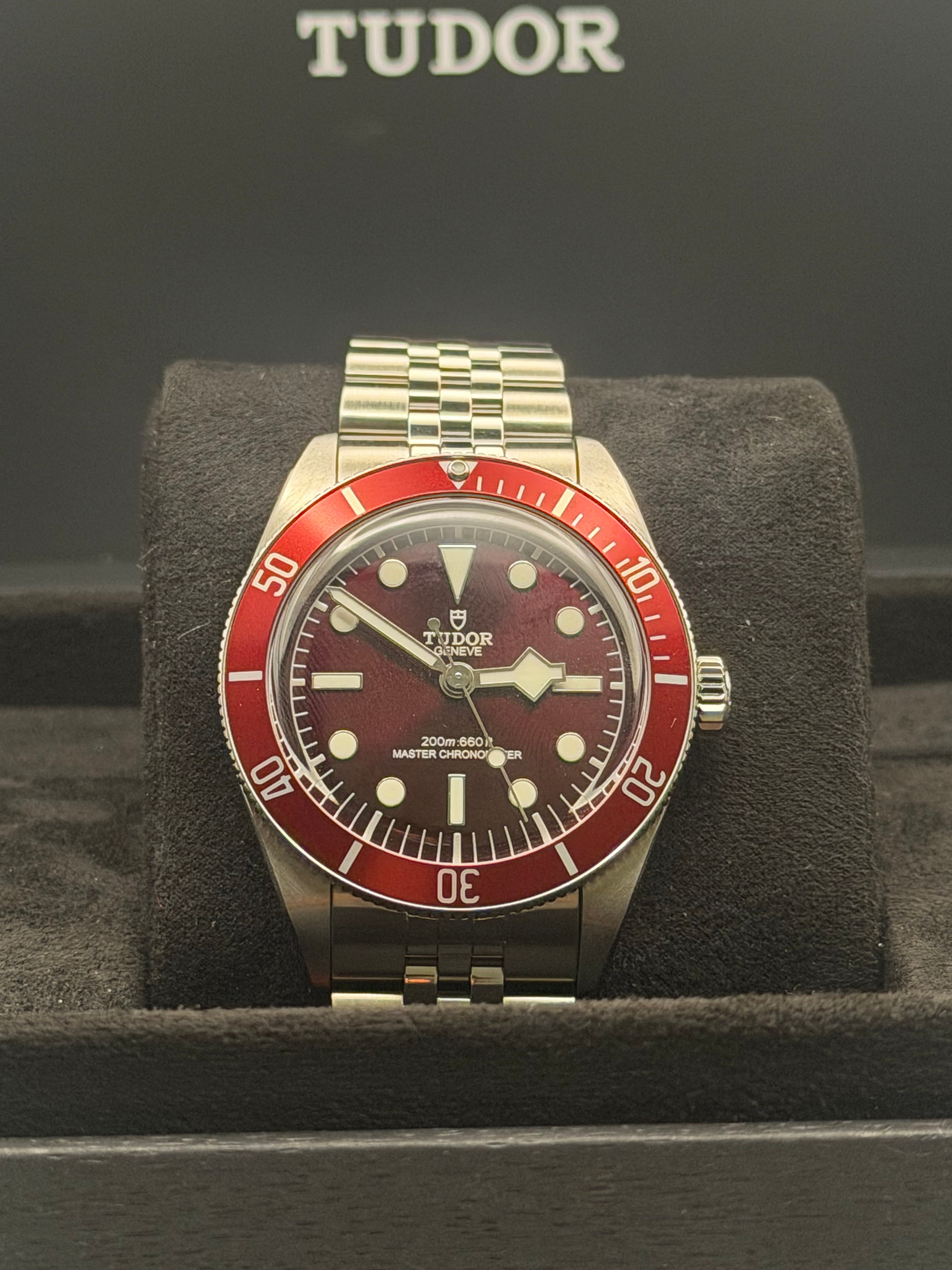 Tudor Black Bay 58 Burgundy Dial on Stainless Steel M7939A1A0RU-0001 Complete 2026