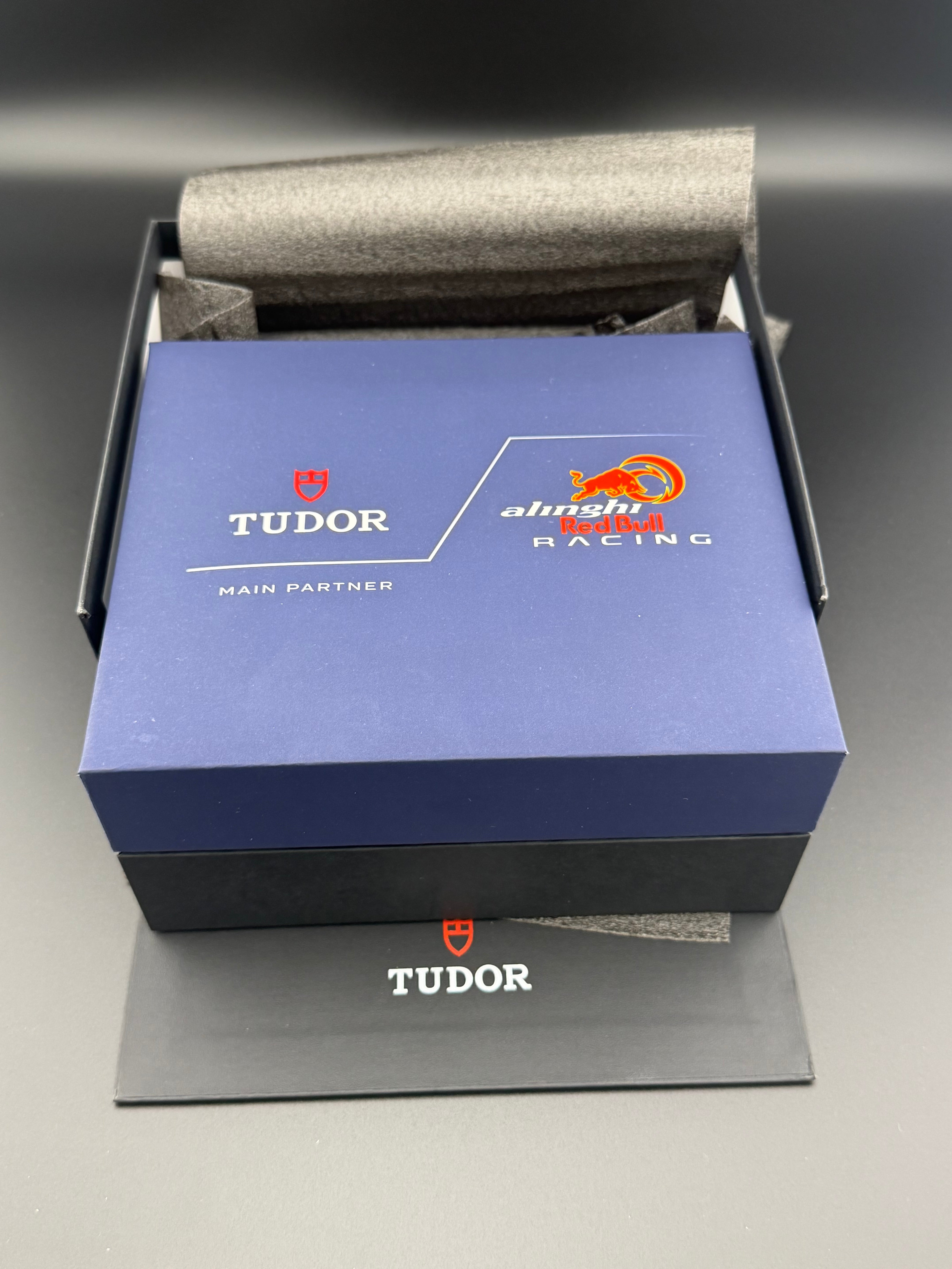 Tudor Pelagos FXD Blue Dial on Fabric Strap M25807KN-0001 Complete 2023