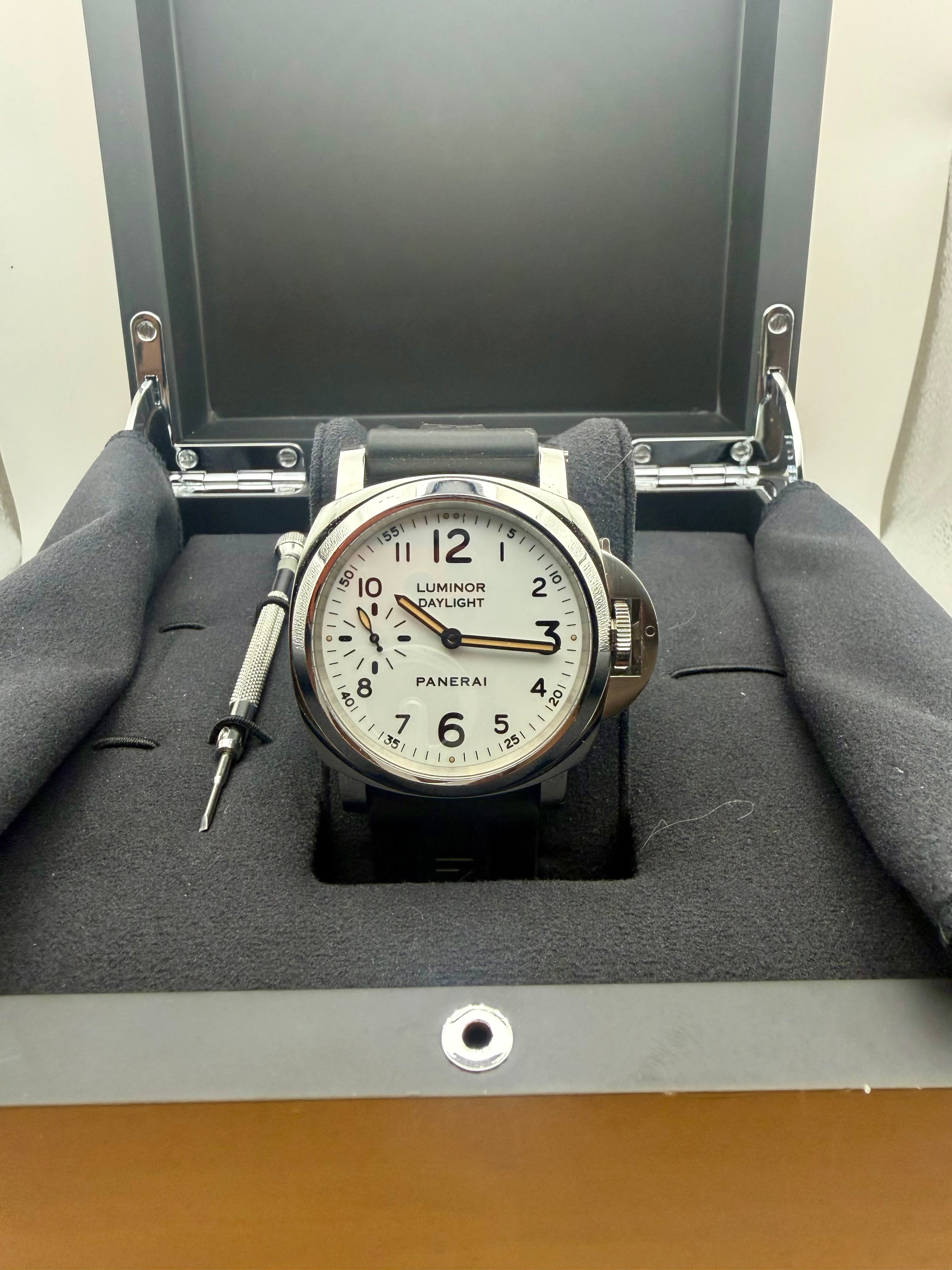PANERAI LUMINOR 44 8 DAYS WHITE Dial on BLACK PANERAI STRAP PA0062 2017