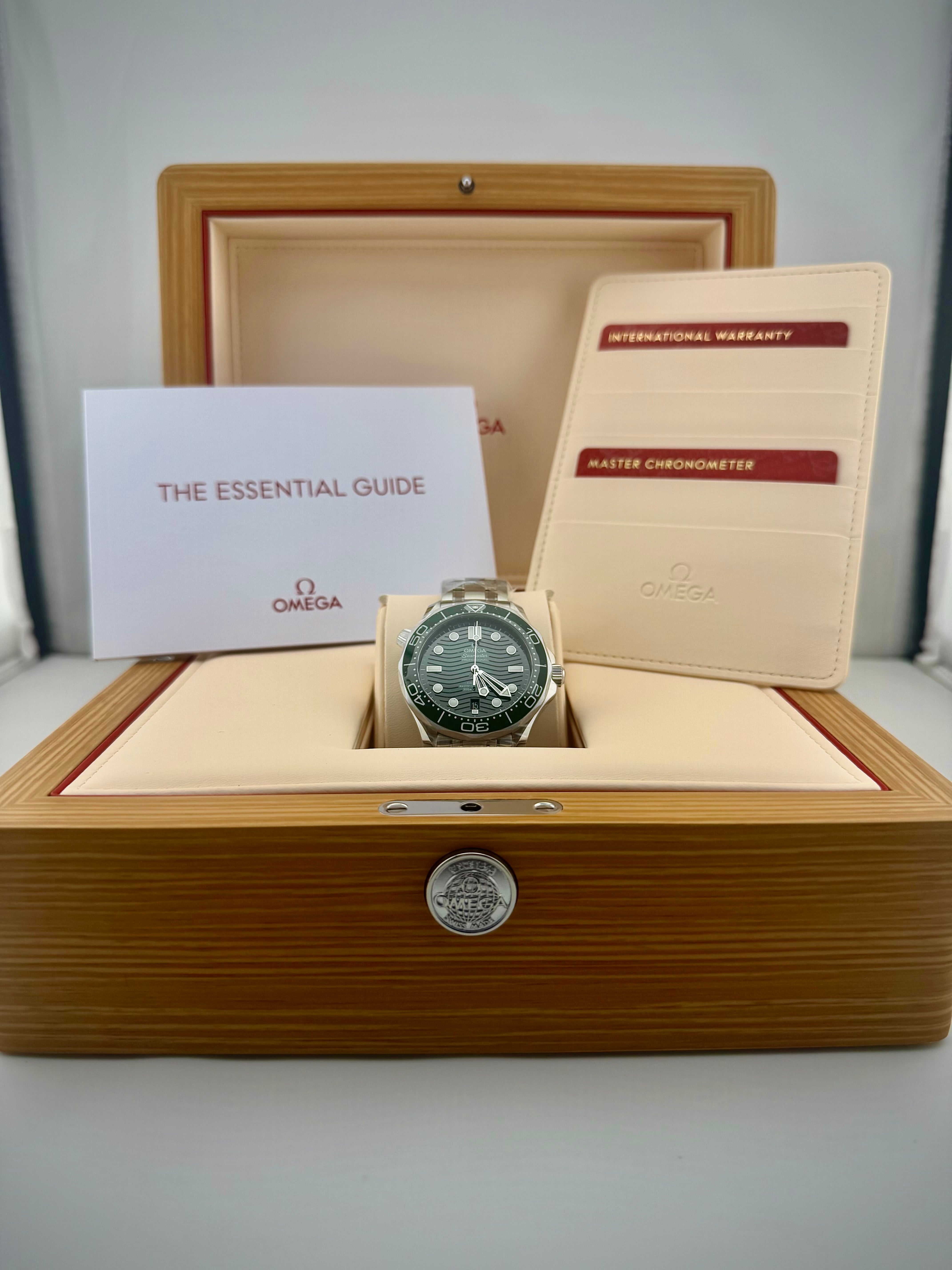 Omega Seamaster Diver 300M Co-Axial Master Chronometer Green Dial on Bracelet 210.30.42.20.10.001 Complete 2026