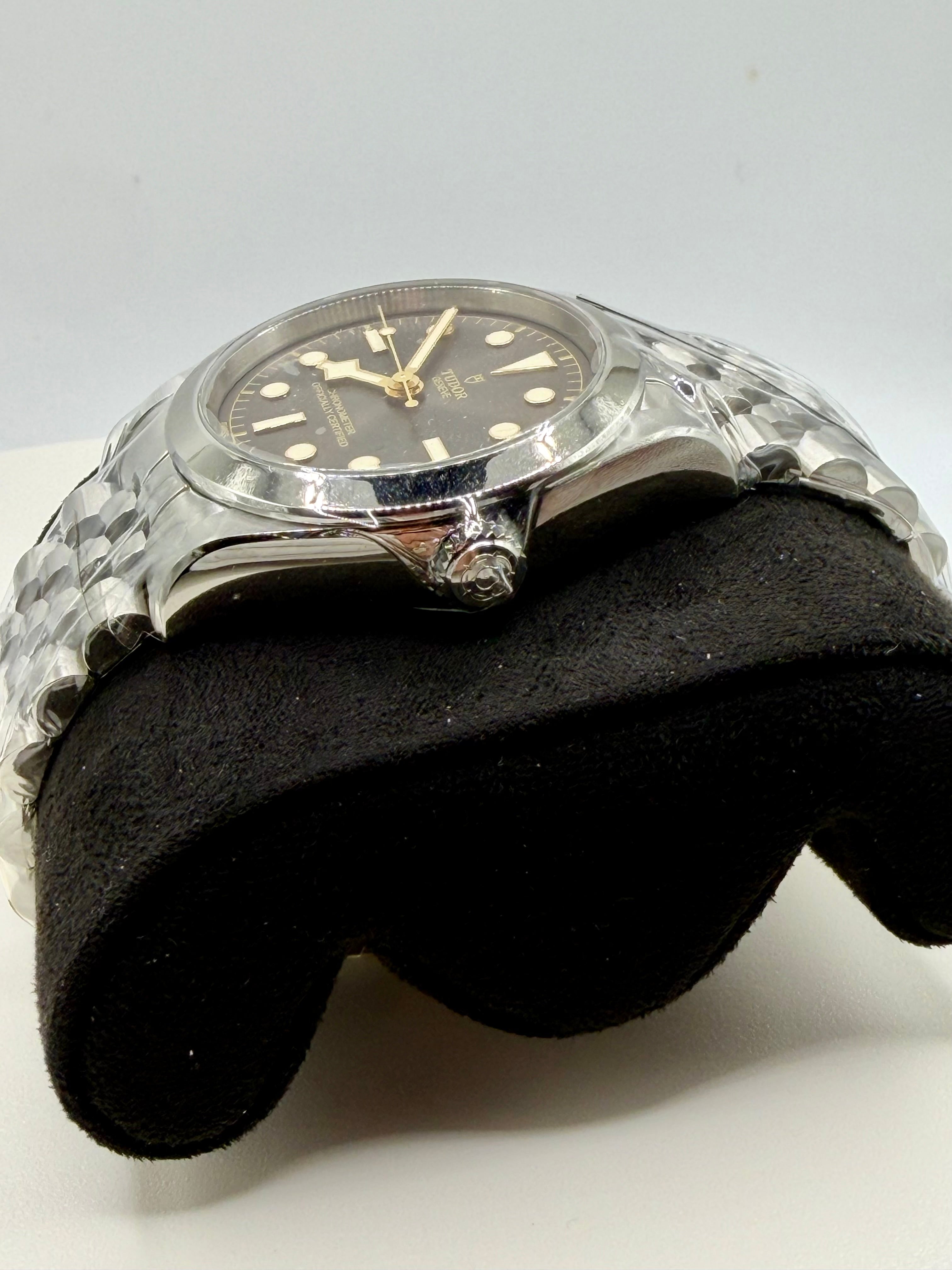 Tudor Black Bay Anthracite Dial on Bracelet M79660-0001 Complete 2026