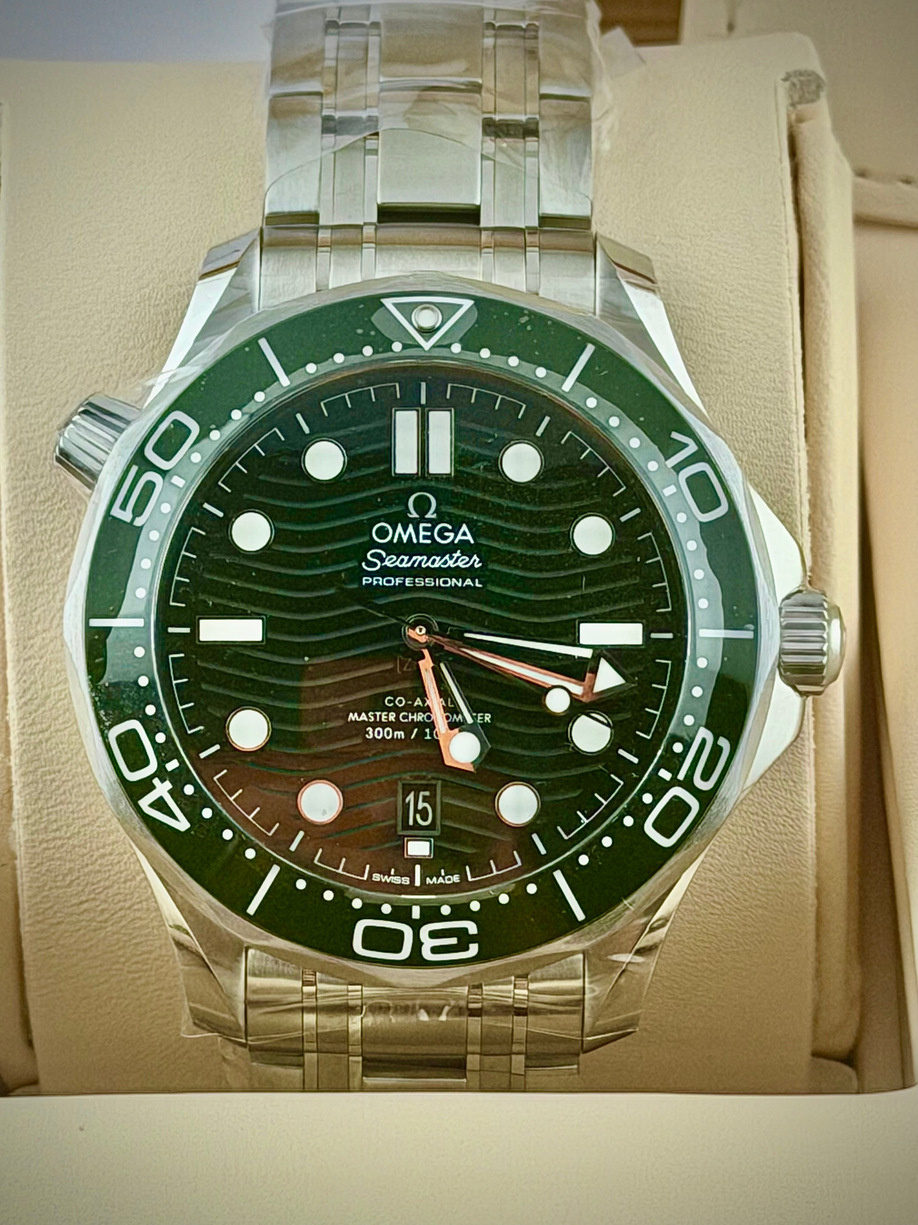Omega Seamaster Diver 300M Co-Axial Master Chronometer Green Dial on Bracelet 210.30.42.20.10.001 Complete 2026